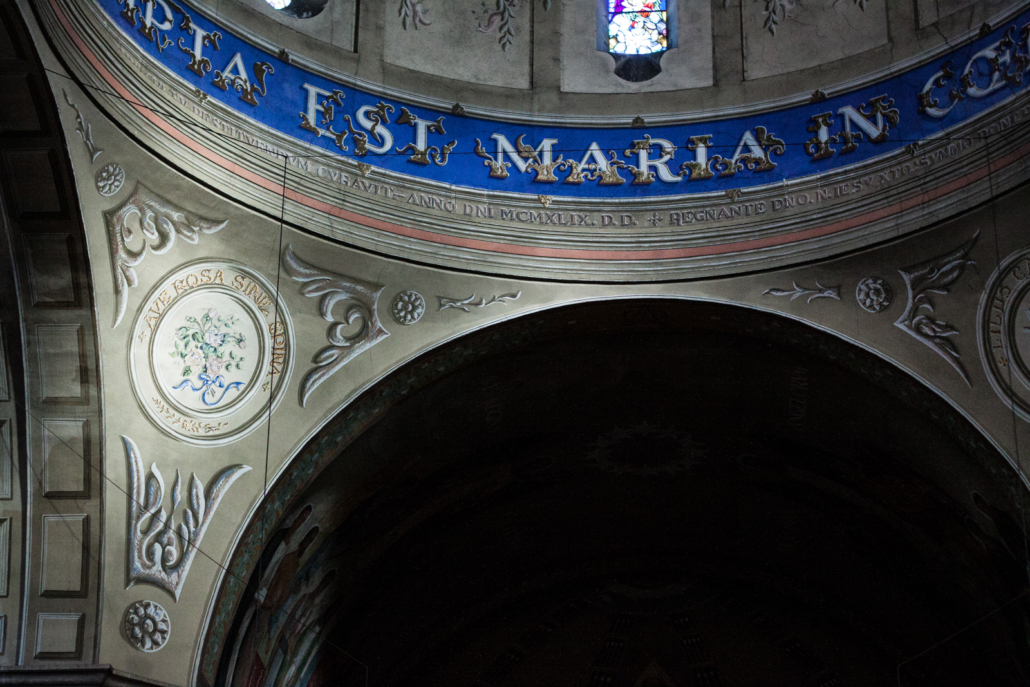 Detalle cúpula parroquia iglesia santa maria de Capellades